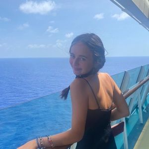 Meet your Posher, Natalie